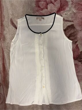Banana Republic White Sleeveless Pintuck Blouse with Black Neck Trim